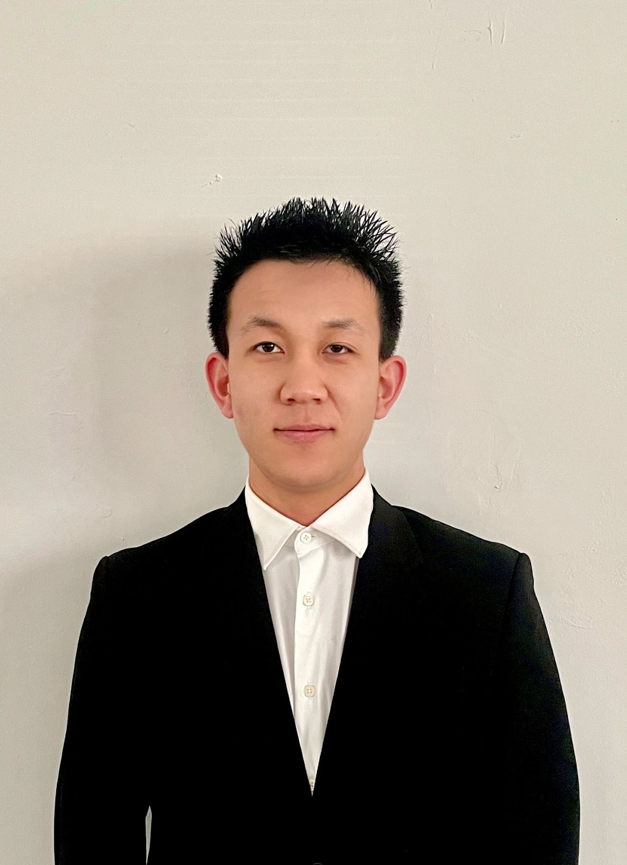 Portrait of Zihan Dong